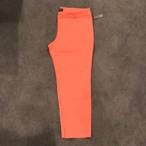 NWT Old Navy coral mid-rise pixie pants